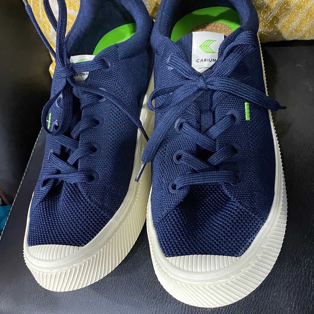 Cariuma Dark Blue Sneakers Shoes